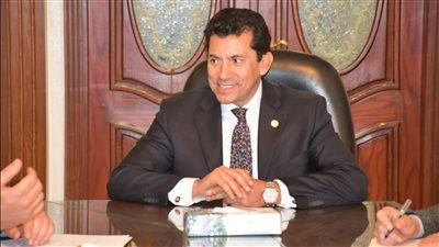 وزير الرياضة مهنئا الأهلي: تأكيد على زعامته الأفريقية وريادة الكرة المصرية