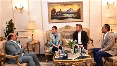 محافظ أسوان يستقبل رئيسة وزراء الدنمارك (صور)