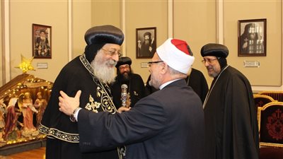 المفتي يلتقي البابا تواضروس للتهنئة بعيد الميلاد.. ويؤكد: ميلاد الأنبياء رحمة للإنسانية