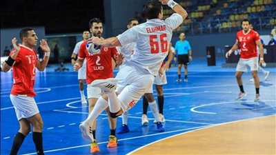  التعادل يحسم الشوط الأول بين الأهلي والزمالك في قمة اليد