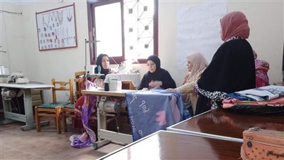 الشباب بالبحيرة تواصل تنفيذ الدورة التدريبية لتعليم الخياطة (صور)