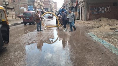 محافظ الغربية يُتابع رفع مياه الأمطار من الشوارع (صور)
