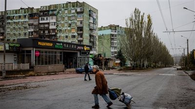 أوكرانيا تتهم روسيا بتنفيذ عشرات الهجمات الصاروخية علي باخموت 