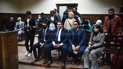 منة شلبي تغيب عن حضور أولى جلسات محاكمتها في قضية المخدرات