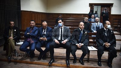 منة شلبي، بدء أولى جلسات محاكمة الفنانة بتهمة تعاطي المخدرات