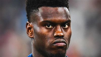 الدوري الإنجليزي، تشيلسي يقترب من ضم بادياشيلي مدافع موناكو