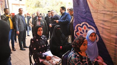 محافظ الغربية يشهد انطلاق القوافل التعليمية بالمحلة الكبرى 