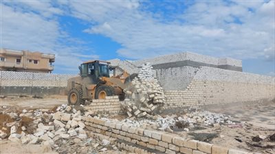 إزالة 29 حالة تعد على الأراضي الزراعية وأملاك الدولة بالمنيا