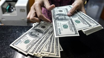 توقعات سعر الدولار، متى يتوقف ارتفاع الدولار أمام الجنيه وأعلى سعر للعملة الأمريكية