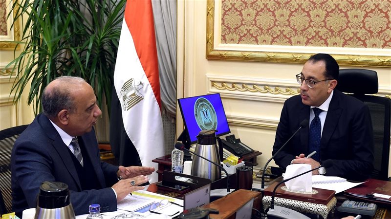 رئيس الوزراء ووزير