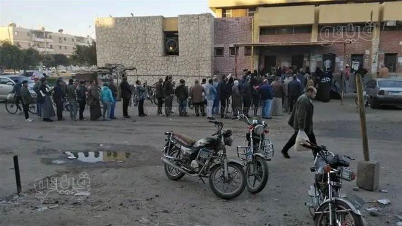 ازمة خبز تضرب العاشر