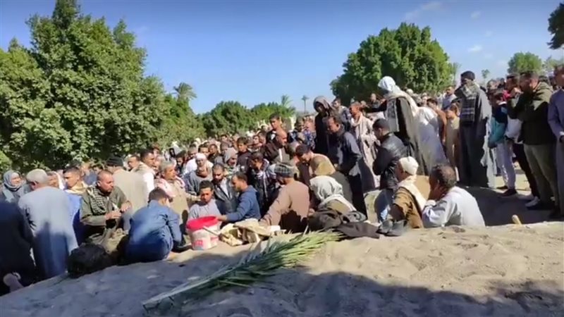 جنازة شهيد الغربة،