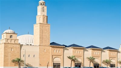 السعودية ترصد حالة تعد على مسجد 