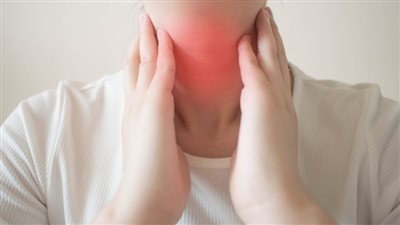 أعراض خمول الغدة الدرقية، احذري من مضاعفاتها وواظبي على العلاج