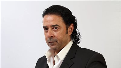 مسلسل وبينا ميعاد، تفاصيل شخصية مدحت صالح 