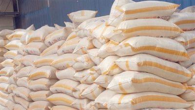 ضبط 352 طن أعلاف ومخصبات زراعية منتهية الصلاحية في الجيزة