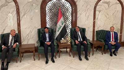 وزير الرياضة يصل العراق لحضور افتتاح خليجي 25 (صور)