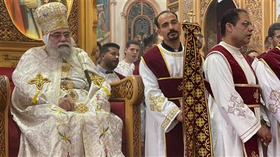 مطران الإسماعيلية وتوابعها يترأس قداس عيد الميلاد(صور)