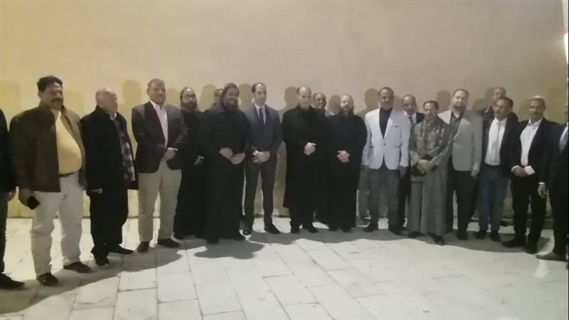 محافظ أسيوط يزورالدير