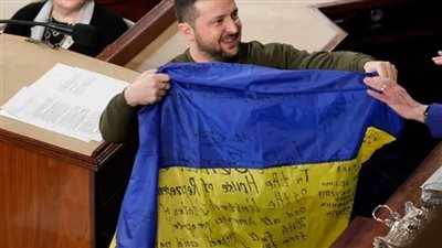 أول تعليق من زيلينسكي بعد فوز مكارثي برئاسة مجلس النواب الأمريكي