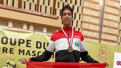 أحمد هشام يتوج ببرونزية كأس العالم للسلاح 