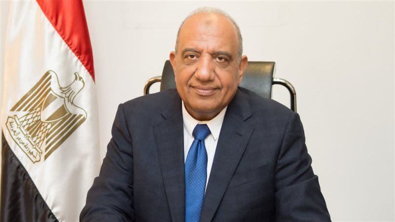  محمود عصمت وزير