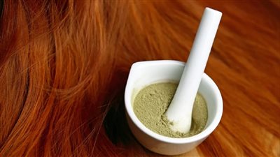 فوائد الحنة للشعر، تحفز نموه وتحميه من التساقط