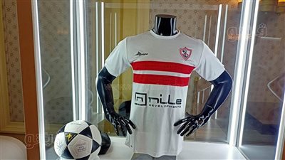 شاهد قميص الزمالك بالرعاة الجدد للنادي (صور)