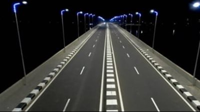 مواصلات البرلمان: مشروعات الطرق نجحت في تخفيض تكاليف النقل