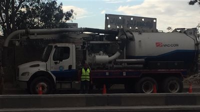 محافظ القاهرة: تفعيل خطة الطوارئ لرفع تراكمات مياه الأمطار فورا