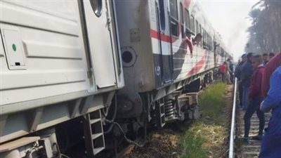 السكك الحديدية تكلف بإعداد تقرير فني بشأن حادث خروج عربة قطار أبو النمرس 