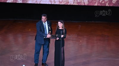 جائزة ساويرس الثقافية، أحمد نبيل يحصد المركز الأول لأفضل نص مسرحي (صور)