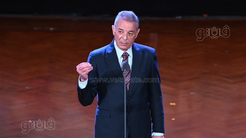 الفنان محمود حميدة،