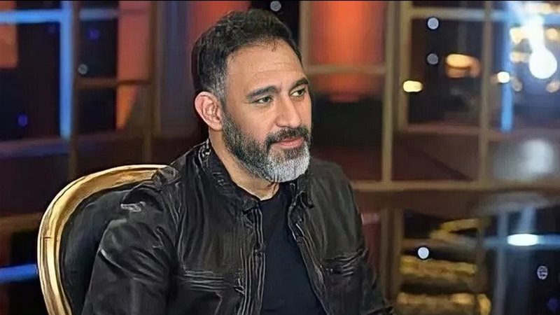 عمرو مصطفى، فيتو