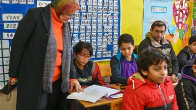 وكيلة تعليم بورسعيد تتفقد لجان امتحانات صفوف النقل (صور)