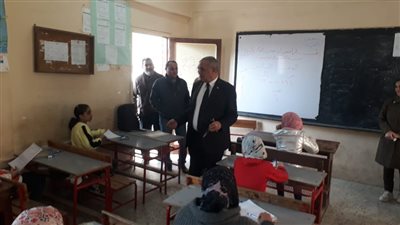 128 ألف طالب بالصف الأول الإعدادى يؤدون امتحان العربي بالدقهلية (صور)