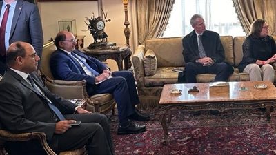وزير الخارجية يستقبل مدير عام القوة متعددة الجنسيات