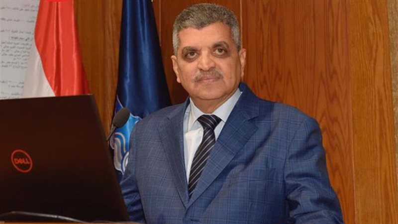 الفريق اسامة ربيع،