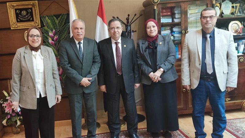 وزارة القوى العاملة،