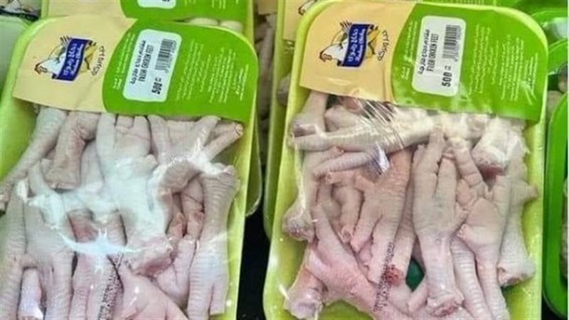 أرجل الفراخ تثير