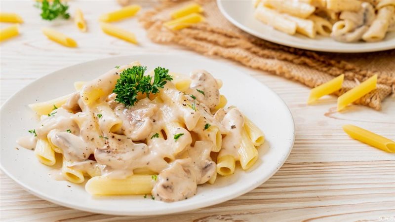 مكرونة وايت صوص،