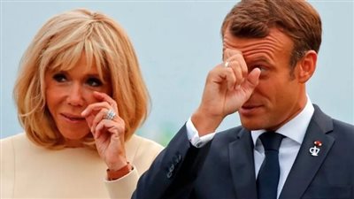 مصاب بالتوحد يحرج الرئيس الفرنسي بسؤال عن علاقته الزوجية 