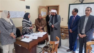 رئيس المنطقة الأزهرية بالإسكندرية يتابع سير امتحانات الفصل الدراسي الأول 