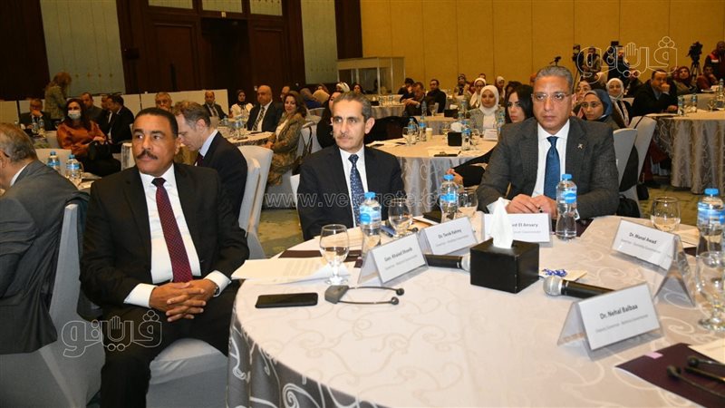 بحضور عدد من المحافظين