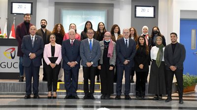 رئيس أمناء الجامعة الألمانية: تنفيذ الهوية البصرية بسيناء فخر كبير لنا (صور)