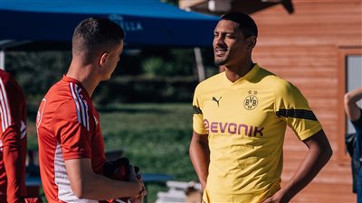 هالير يعود للملاعب بعد قهر السرطان ويشارك في ودية مع دورتموند