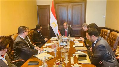 وزير الاتصالات يبحث مع مدير معهد الإلكترونيات بالهند سبل التعاون المشترك