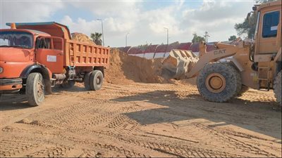 بمشاركة المجتمع المدني.. أهالي العريش يدشنون مبادرة لتجميل المدينة| صور