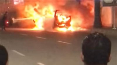 حريق سيارة ميكروباص بكورنيش الإسكندرية وانهيار جزئي لعقار بالجمرك (صور) 