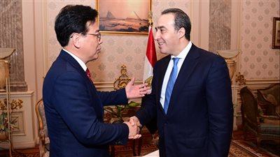 أمين عام النواب يستقبل رئيس اللجنة التوجيهية بالجمعية الوطنية لكوريا الجنوبية